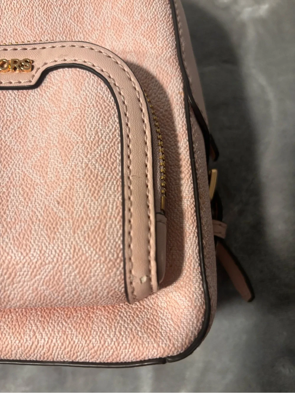 Michael Kors compact blush